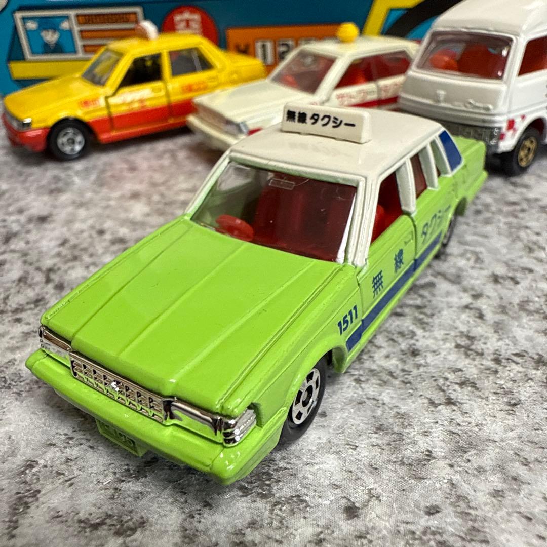 d*7様 トミカ　タクシーセット