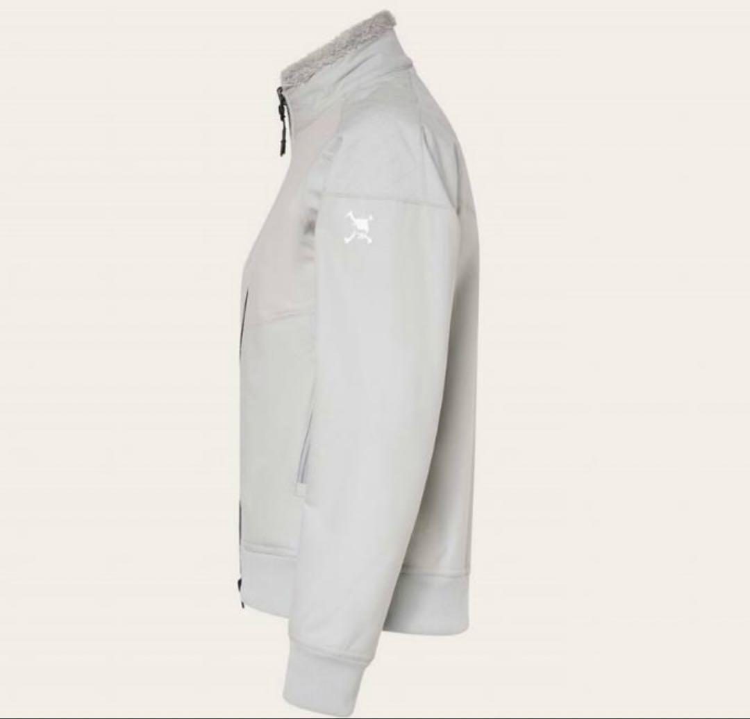 未使用オークリー ファーブルゾン　リバーシブル　Mサイズ