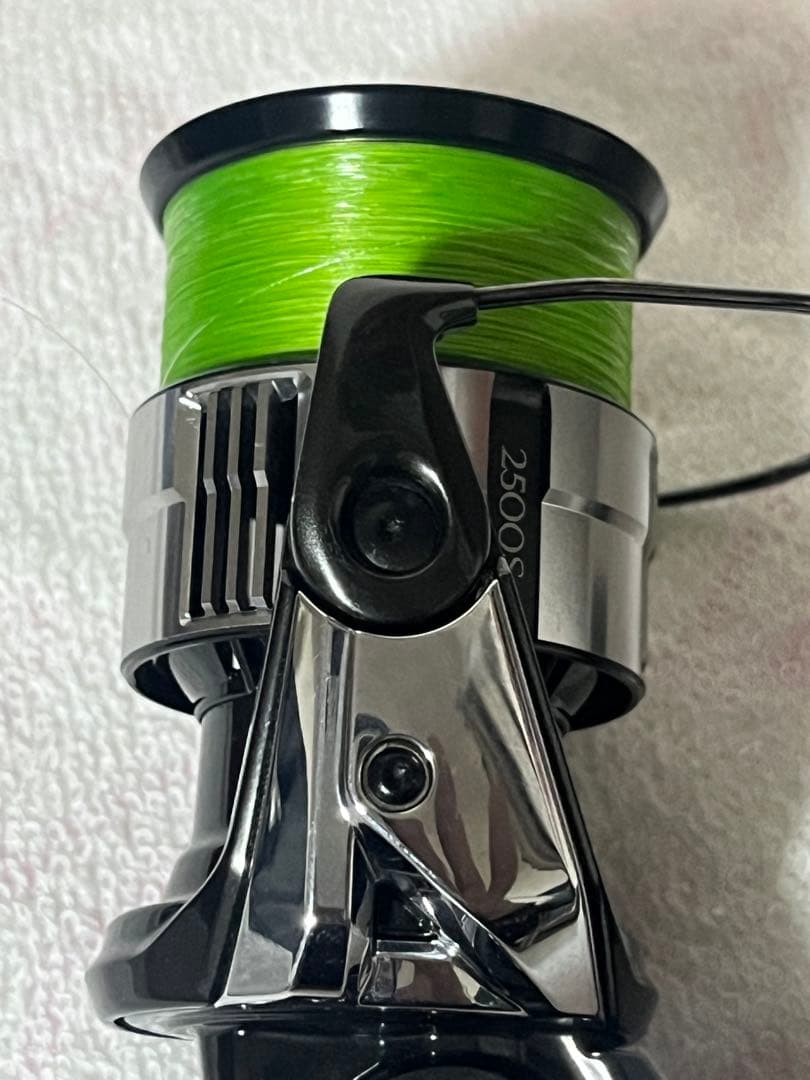 シマノ　23ヴァンキッシュ　2500S リブレ　ゴメクサス　メンテナス用品付き