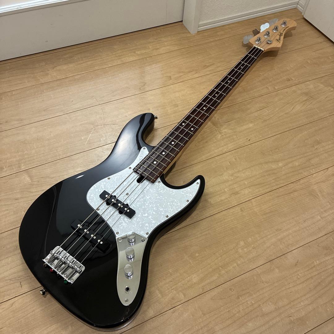 バッカス　ユニバースシリーズ　ジャズベースタイプベースギター　調整済み