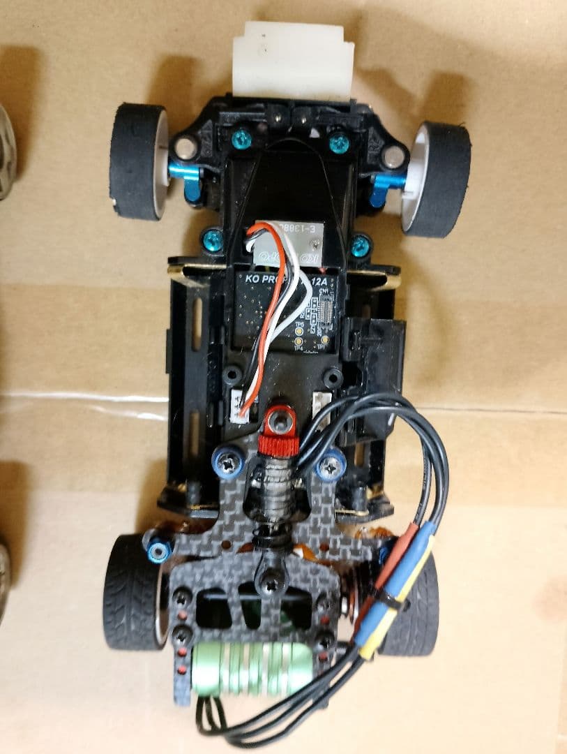 Mini-z EVO ジャイロ シャーシ2台 プロポボディ無し