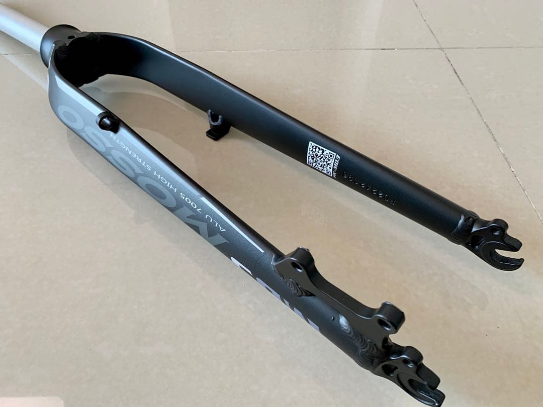 新品MOSSO FK-MD3 26インチ MTB向けアルミフロントフォーク　新品