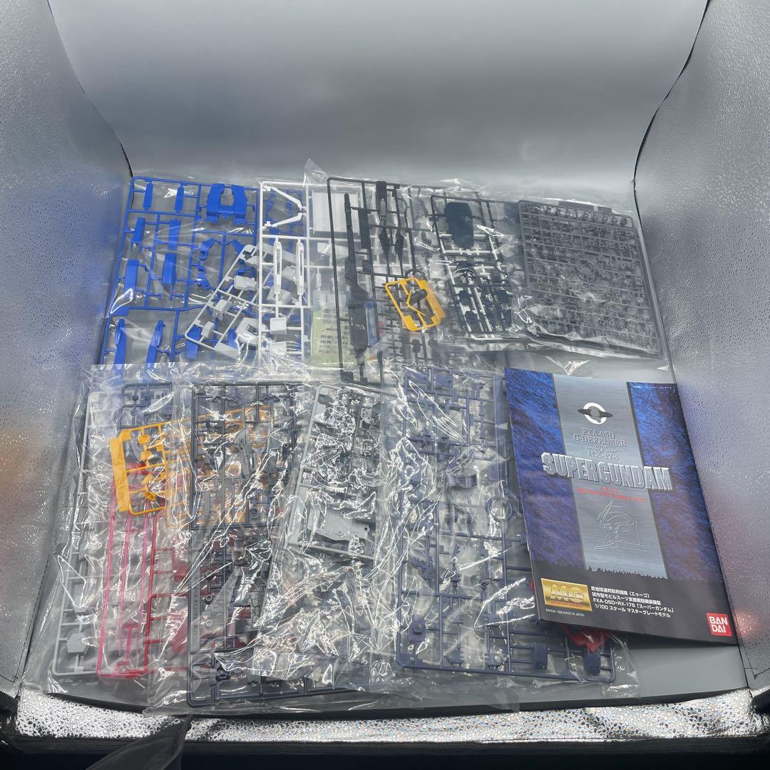 未組立 1/100 MG スーパーガンダム 機動戦士Zガンダム