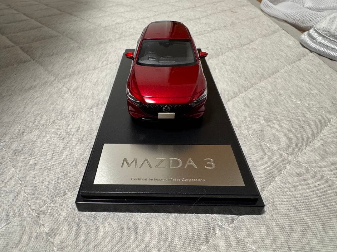 MAZDA 3 ミニチュアモデル ソウルレッド