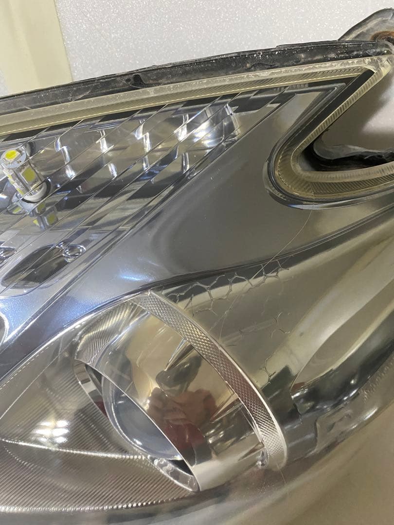 トヨタ プリウス 30系（ZVW30） 純正ヘッドライト 左右セット（ハロゲン）