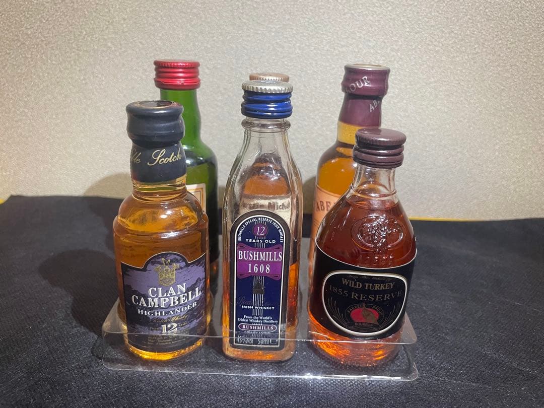 【希少】 WHISKEYS OF THE WORLD 未開封 ウイスキー