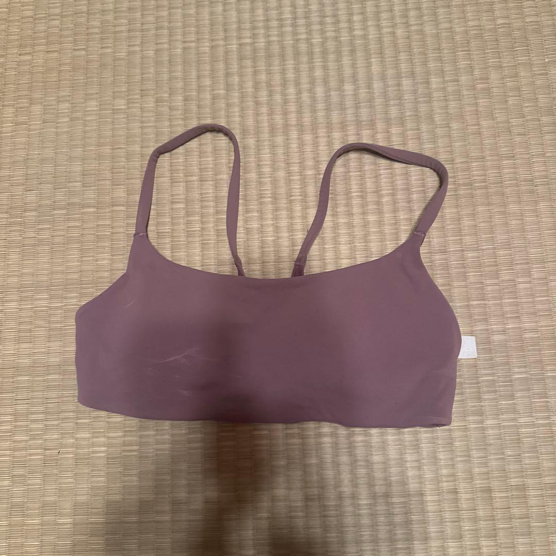 Lululemon パープル スポーツブラ