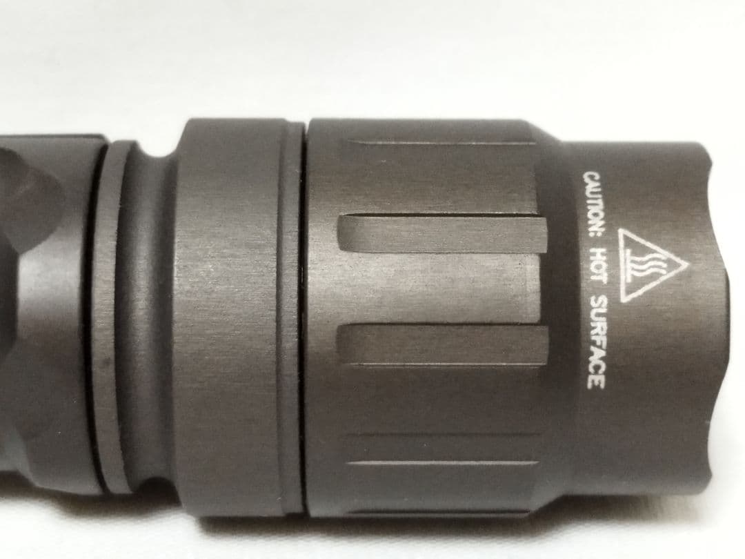 (J-30)SURE-FIRE LX2 LUMAMAXフラッシュライト　ユーズド