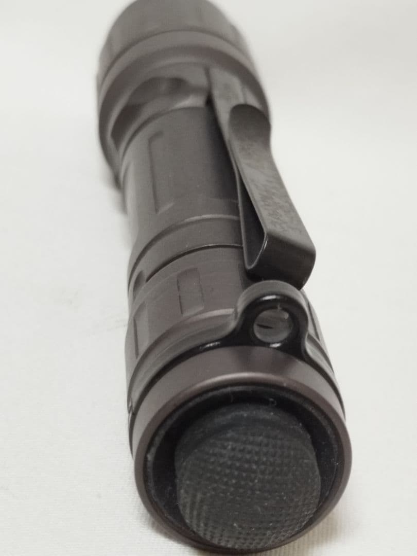 (J-30)SURE-FIRE LX2 LUMAMAXフラッシュライト　ユーズド