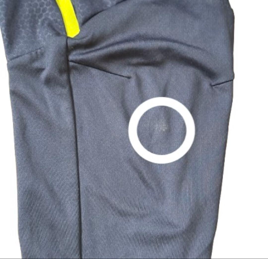 湘南ベルマーレ　トレーニングウェア　上下