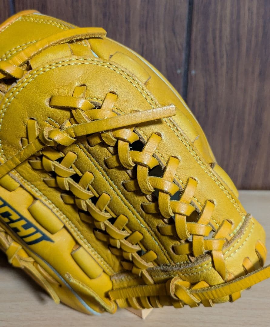 Mizuno イエロー グローブ