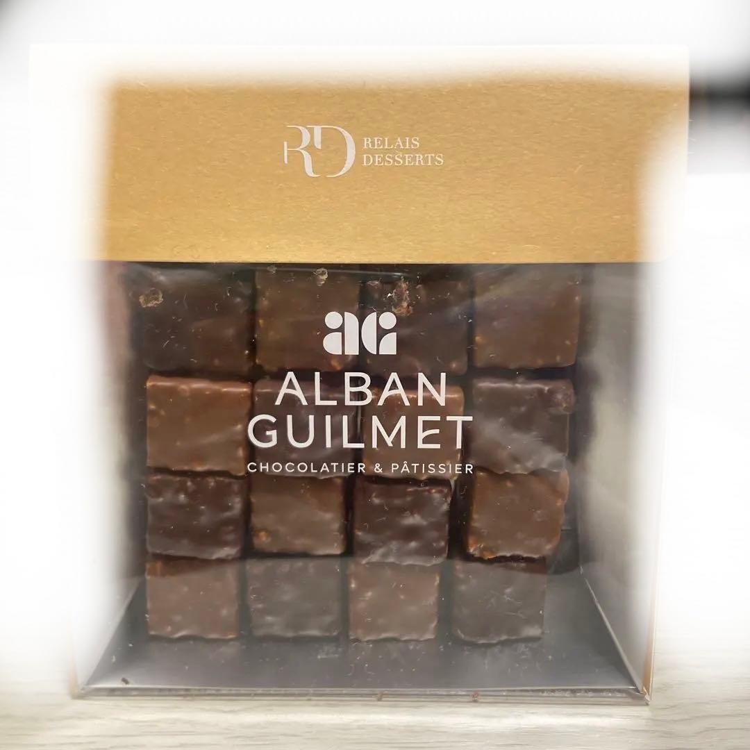ALBAN GUILMET チョコレート菓子 16個入り　ロッシェ　プラリネ