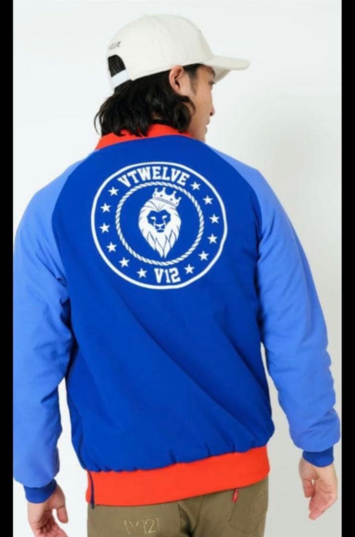 V TWELVE 青赤 中綿入りスニード