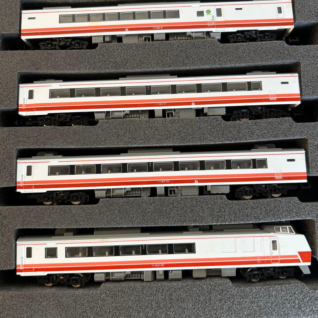 JR北海道キハ183系特急　新塗装7両　tomix