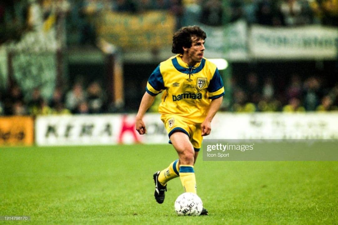 【90年代のUMBRO製】ゾラ/パルマ/アウェイ/94-95