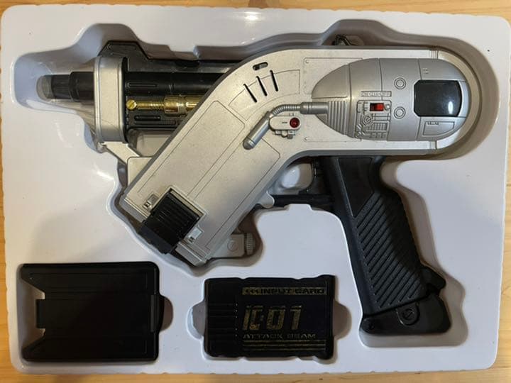 【年末年始大特価】ビーファイターカブト　インプットカードガン