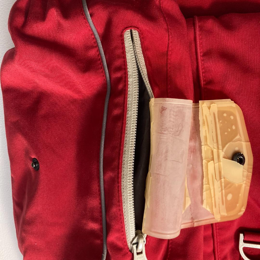 【好配色】デサント スキーウェア 上下セット L メンズ 赤 ジャケット パンツ