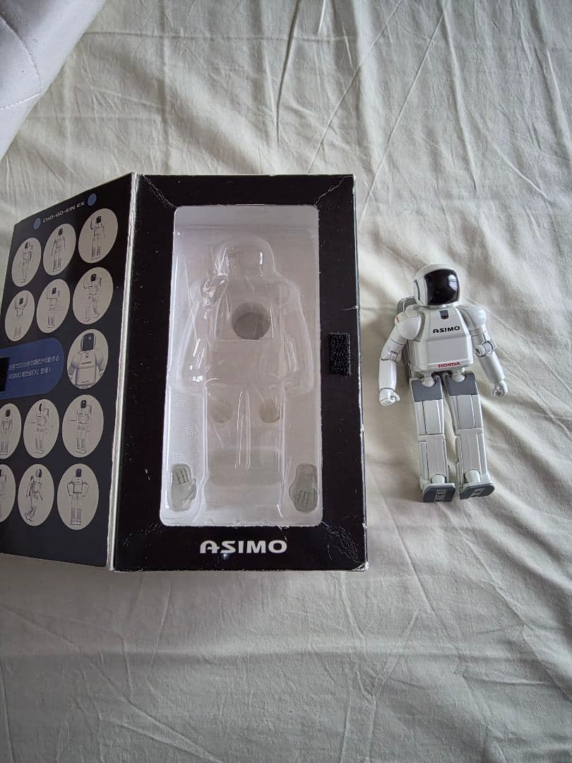 ホンダ ASIMO 超合金フィギュア 1/8スケール フィギュア