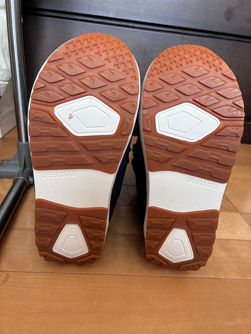 新品23-24モデルディーラックス 女性用スノーボードブーツ 23.5cm