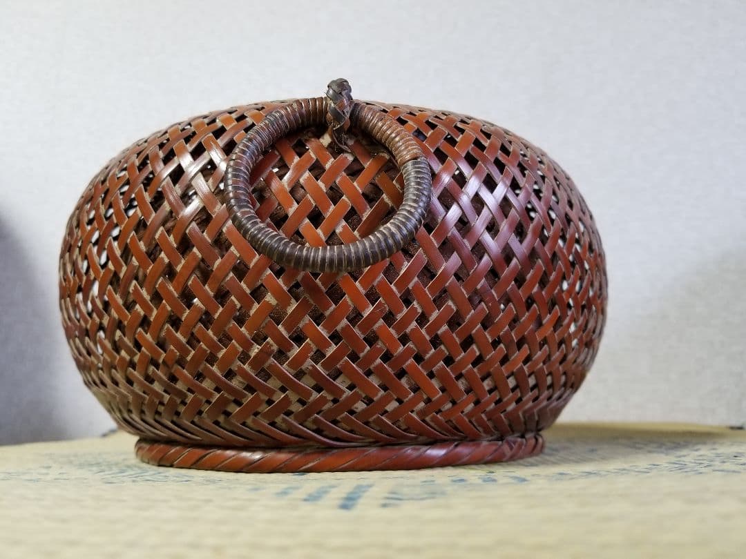 伝統　竹細工　穂英斉　作　燻竹　両耳円形取手付　花籠