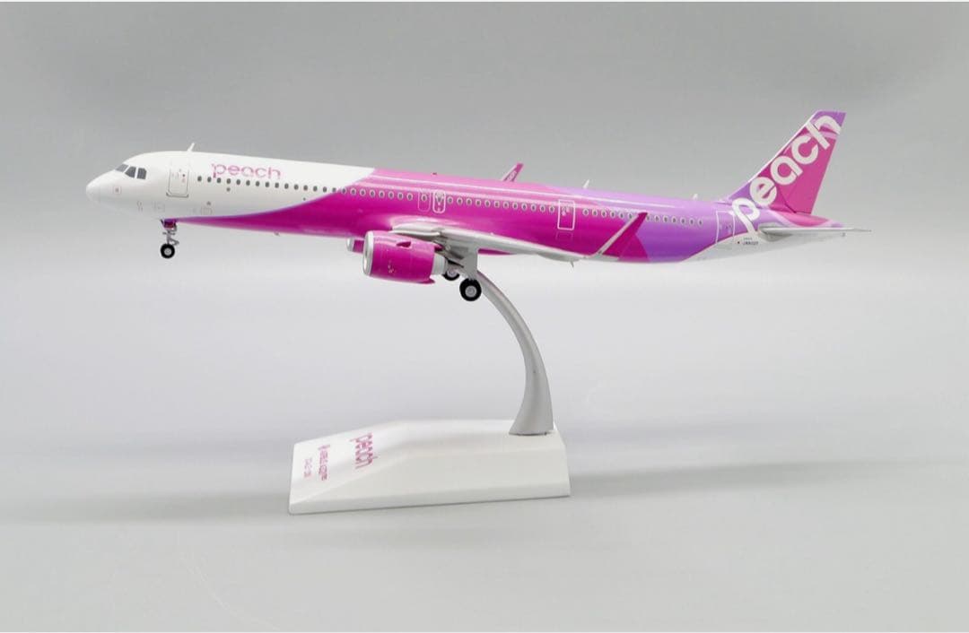 Peach Airbus A321 neo ※最終値下げ