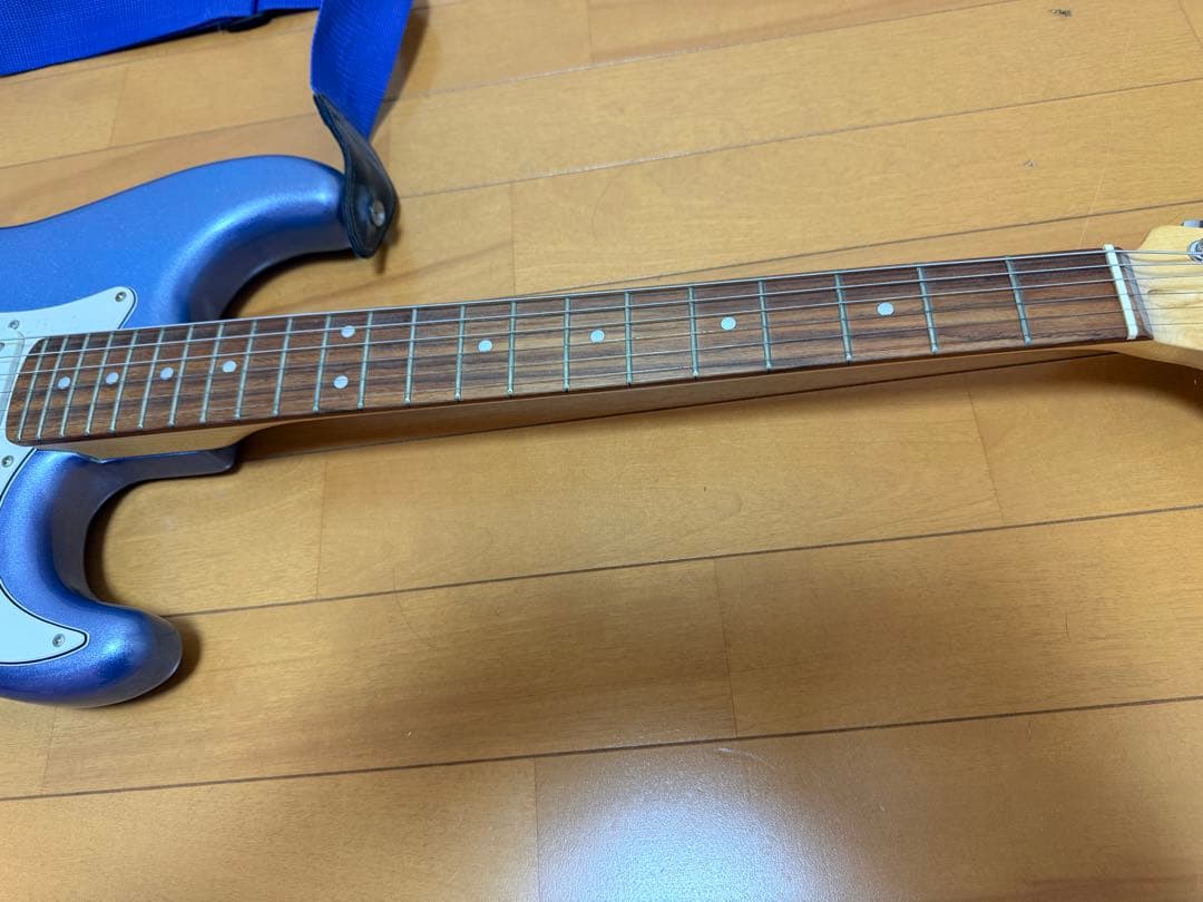 Play Tech プレイテック　エレキギター　ストラップ付きブルー