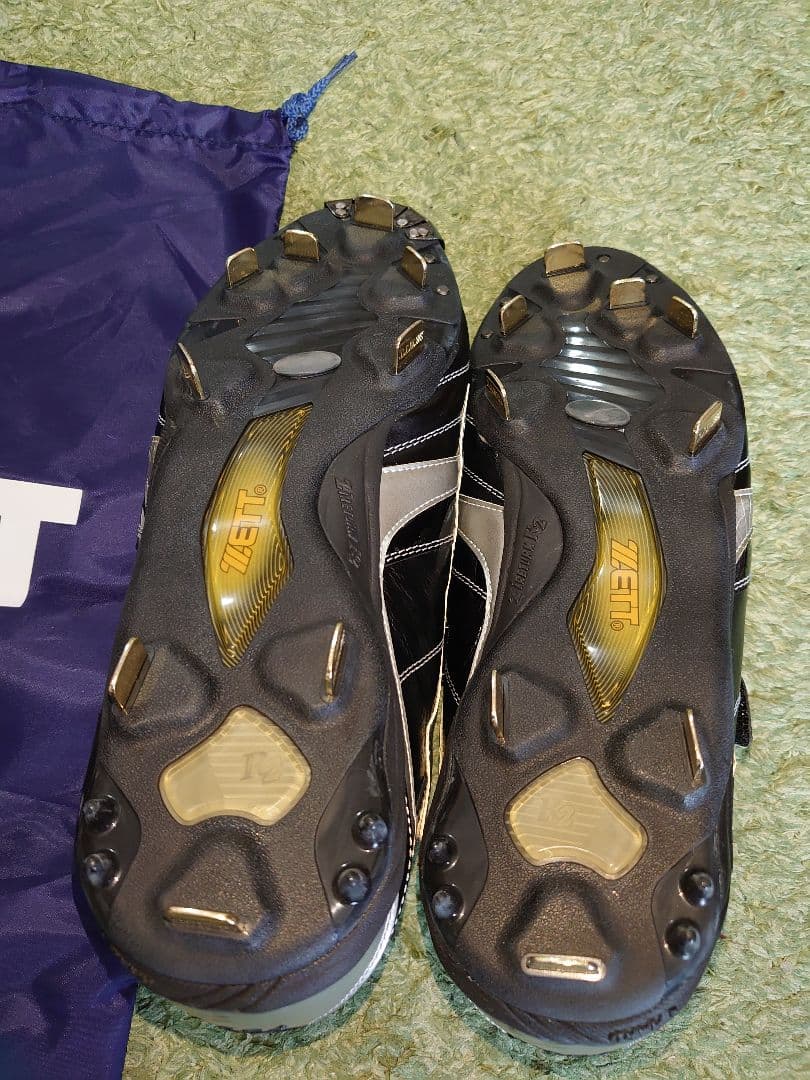 レア品！阪神タイガース矢野選手記念スパイク