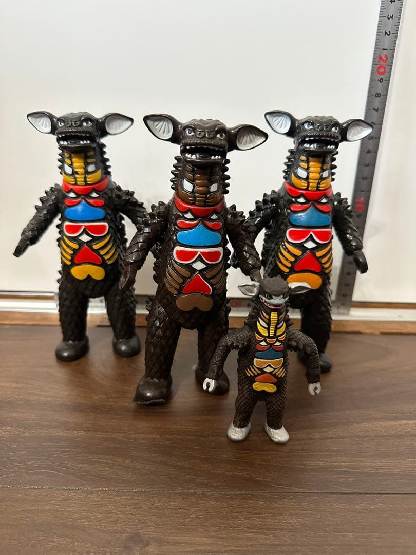 ウルトラマンシリーズ 怪獣　ギャンゴソフビ4体セット