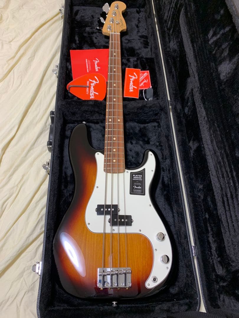 Fender Player Precision BassとGatorハードケース