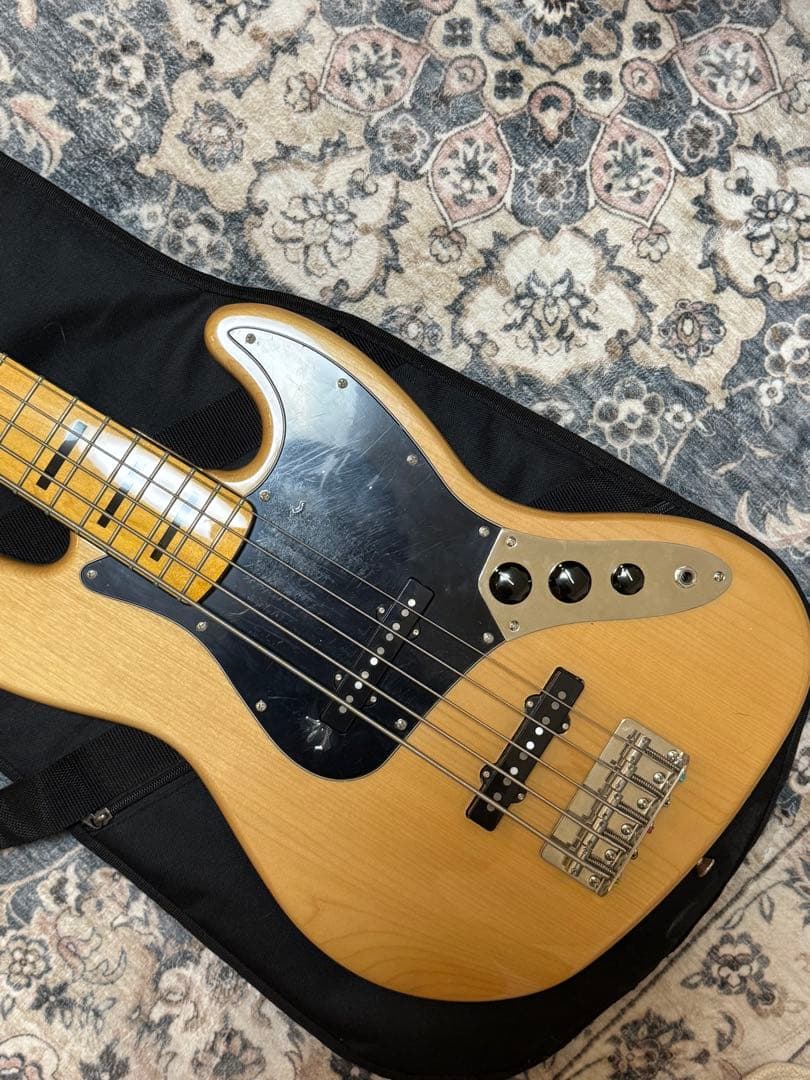 Squier Classic Vibe 70s Jazz Bass V 5弦