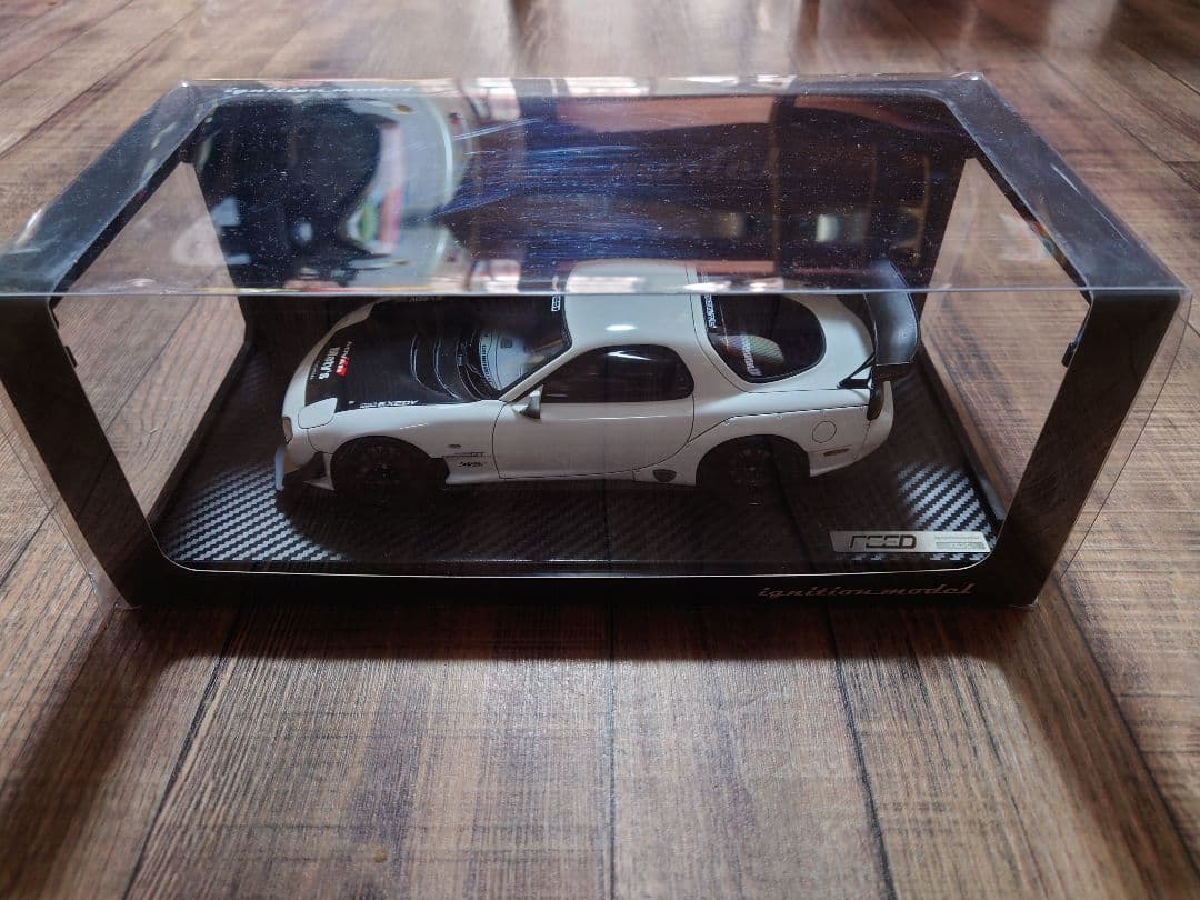 イグニッションモデル1/18マツダRX-7FD3S FEEDホワイト