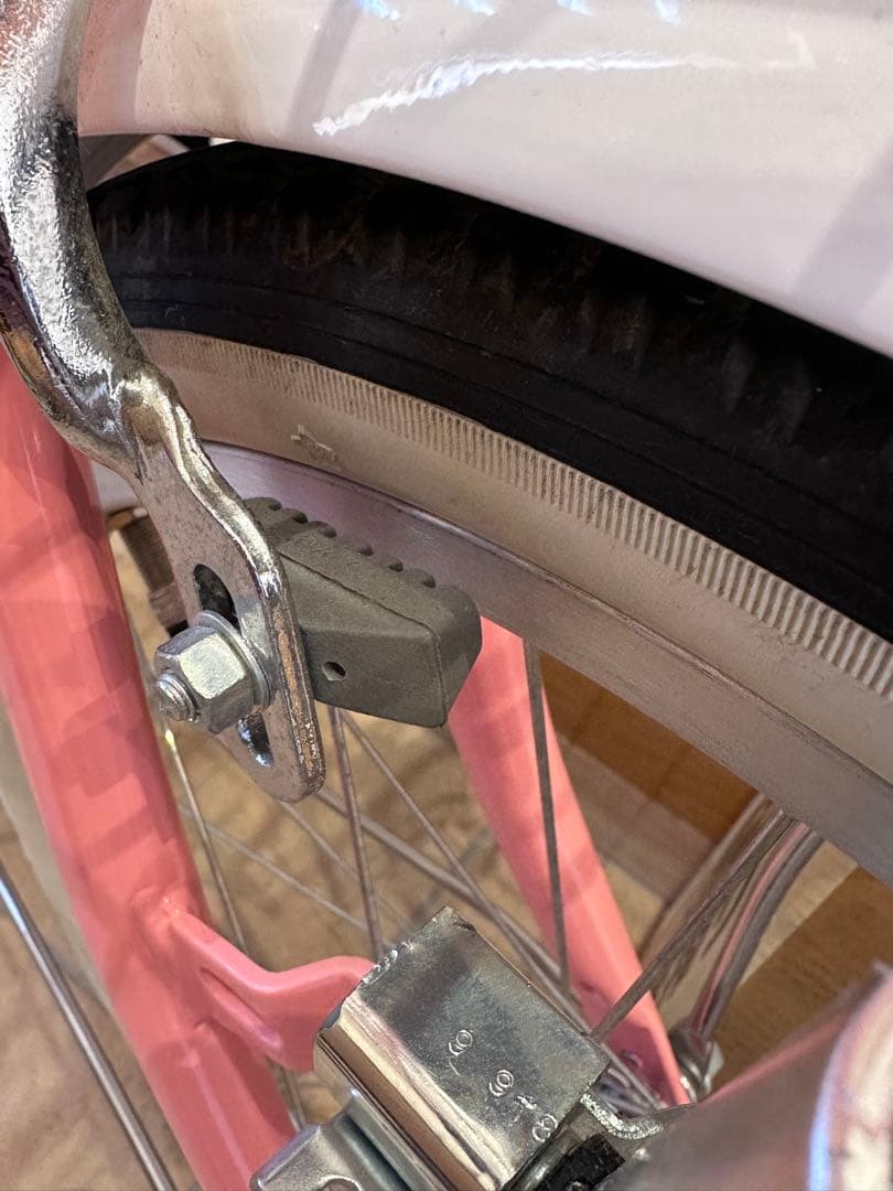 子供用　自転車 キッズ　サイクル　20インチ　前面バスケット付き