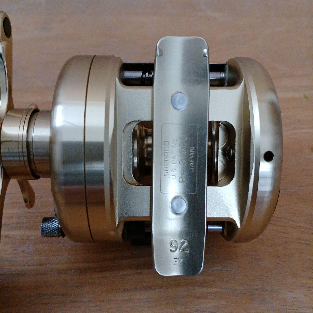 SHIMANO CALCUTTA 100XT ベイトリール　ゴールド　シマノ