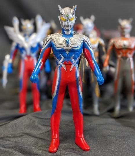 ウルトラマンゼロ＆カイザーベリアル＆ＥＸゴモラ（バンダイ）ソフビ12体セット