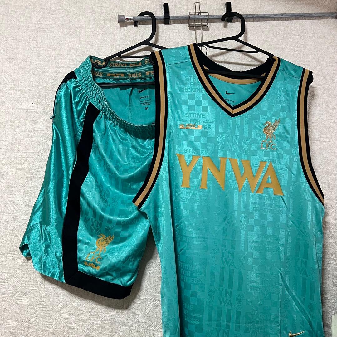 Liverpool ウェア　上下セット