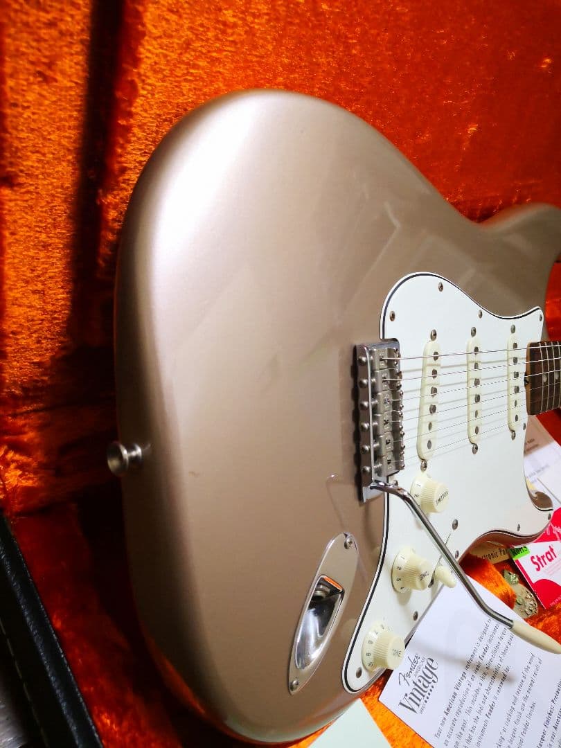 ギター FENDER NEW AMERICAN VINTAGE 1965