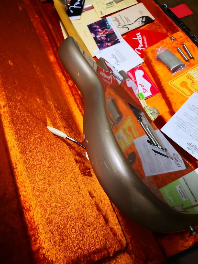 ギター FENDER NEW AMERICAN VINTAGE 1965