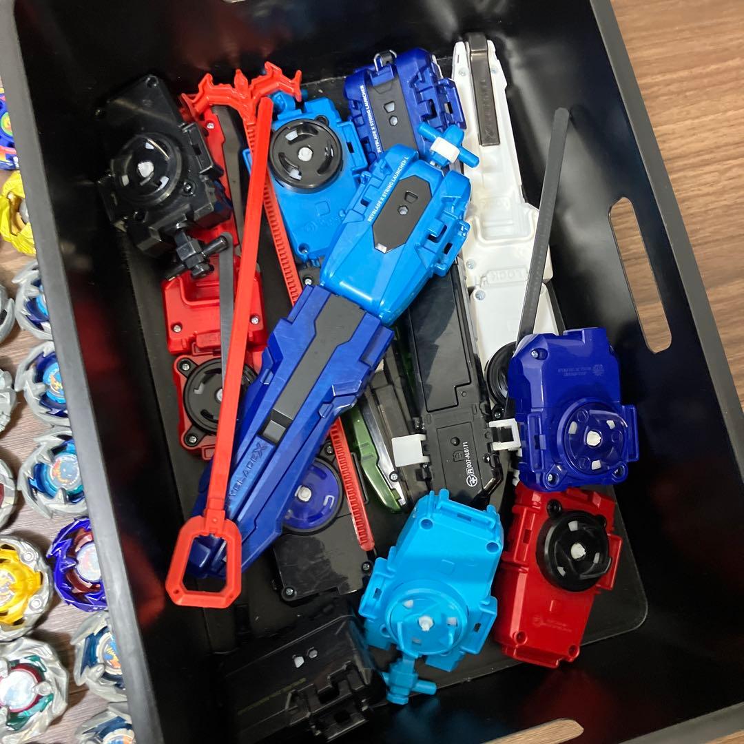 ベイブレードX引退セット レアベイ多数あり