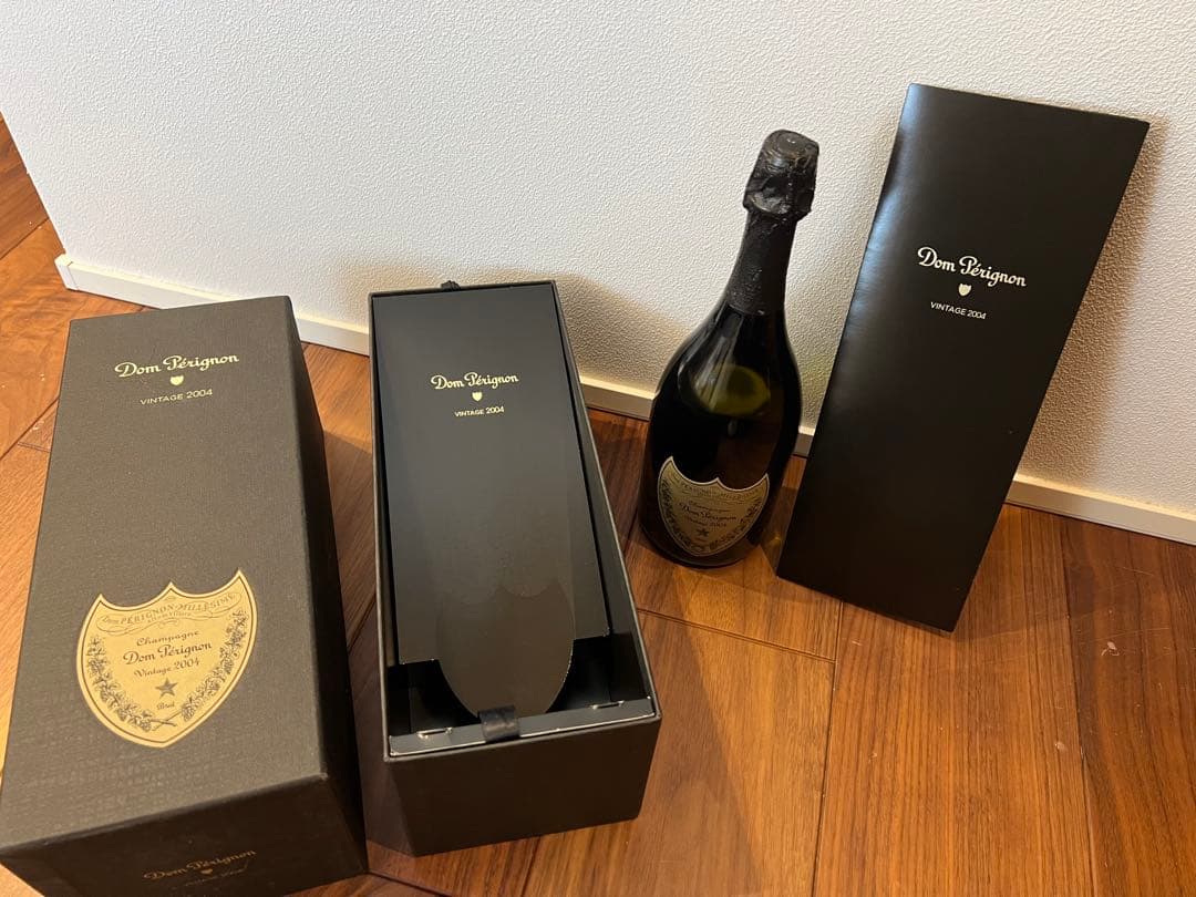 【箱付き】未開栓　古酒 2004　ドンペリニヨン　ヴィンテージ 果実酒