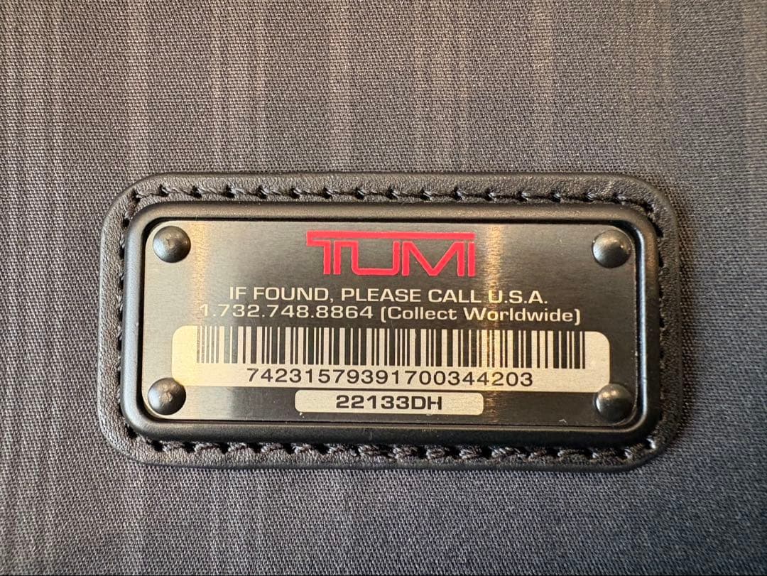 TUMI ガーメントバッグ　型番2213DH