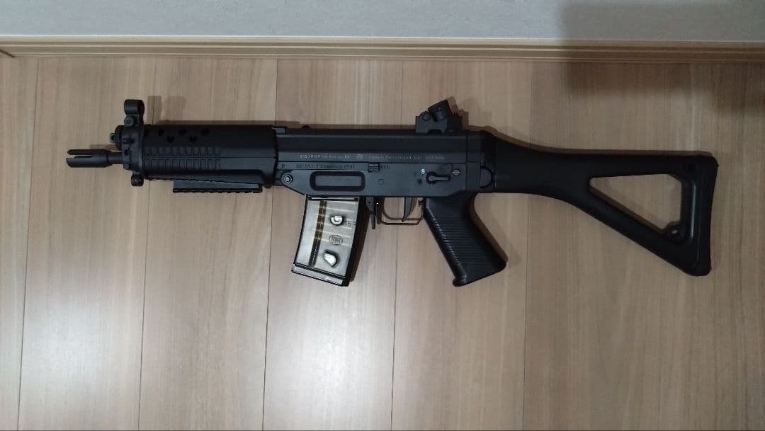 【新品・未使用】東京マルイ 電動エアーガン SIG 552 SEALS