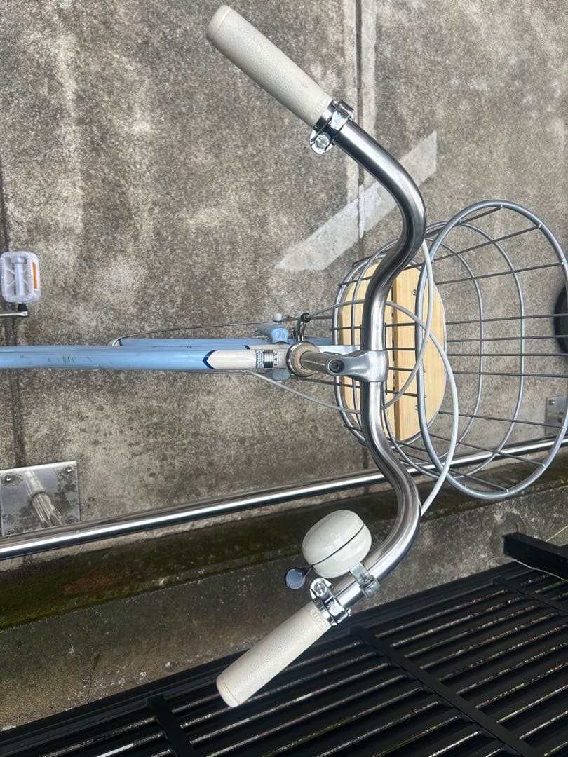水色 シティサイクル 前面バスケット付き