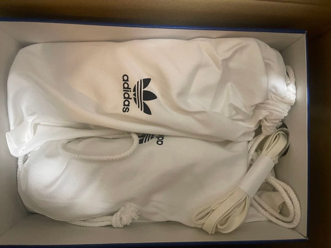 adidas ファレル・ウィリアムス ヒューマランス サンバ 26.5cm 新品