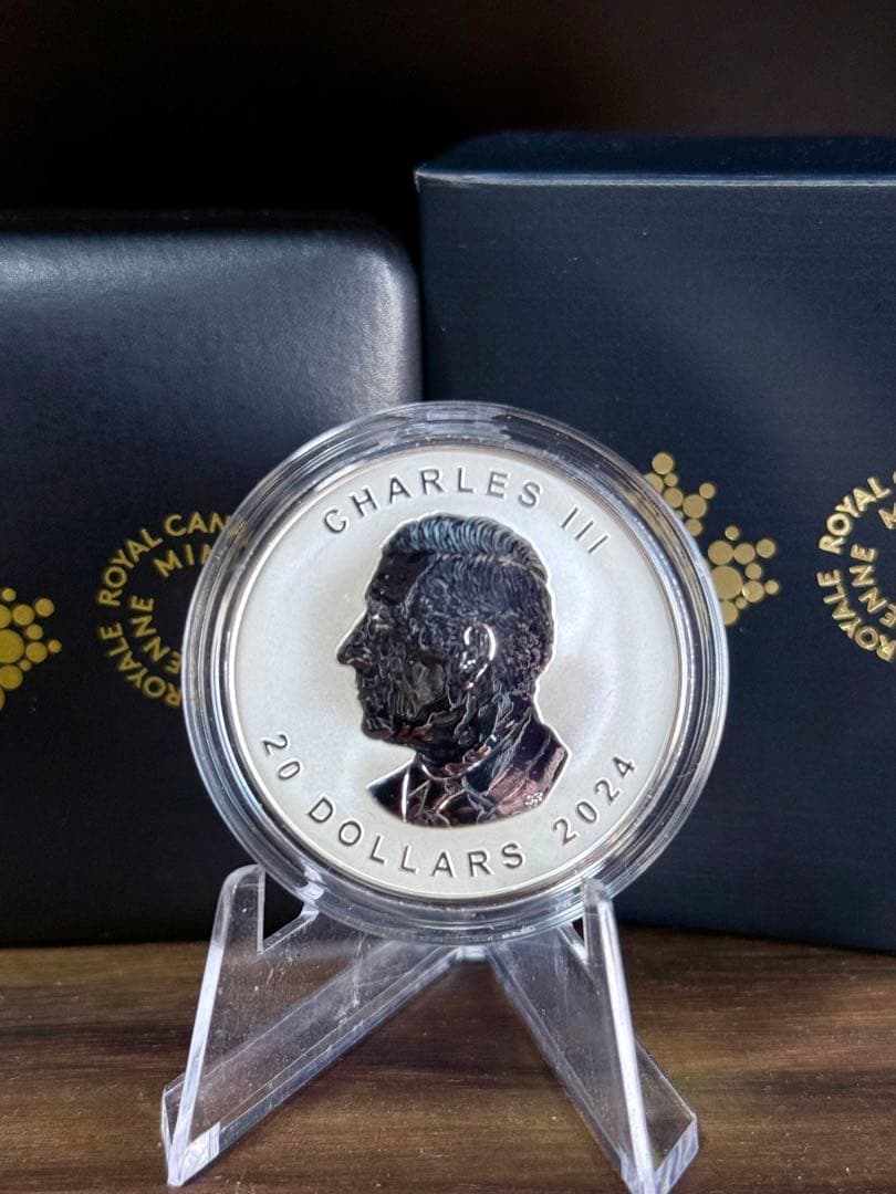 2024年 カナダ メイプルリーフ銀貨 1オンス 銀貨 20ドル （UHR）純銀