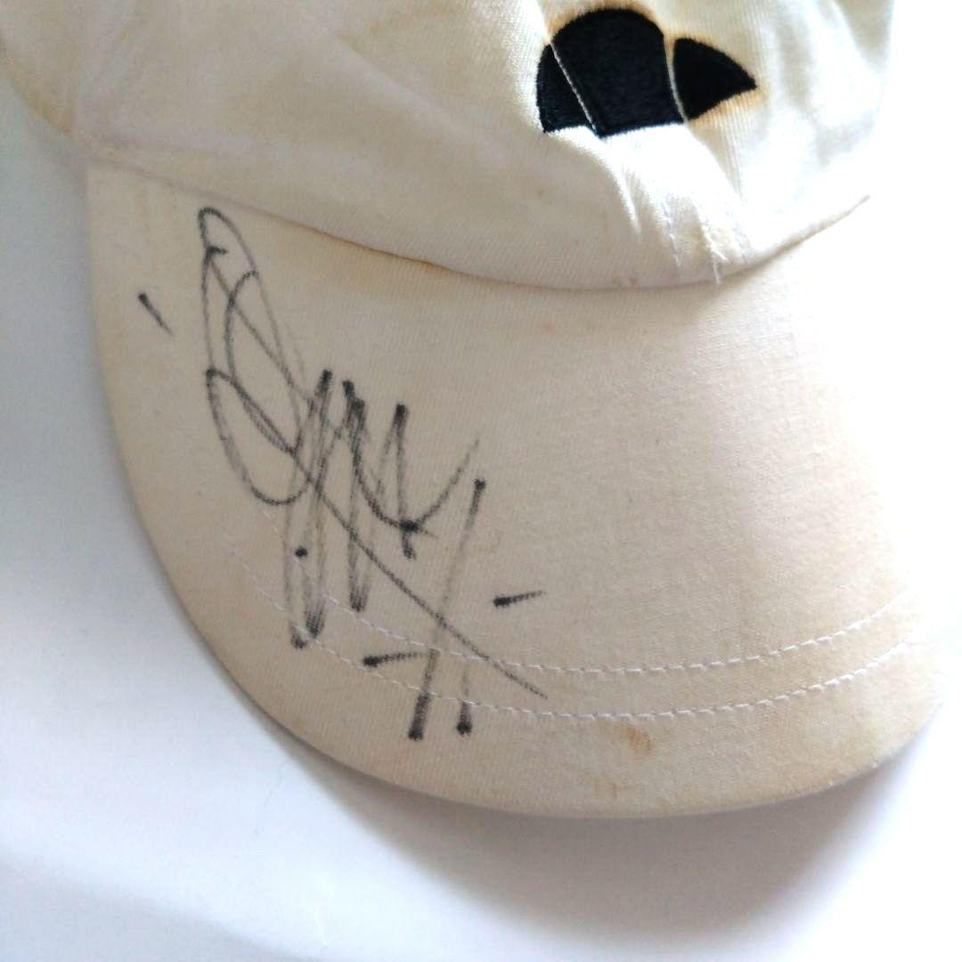 神尾米　直筆サイン入り　エレッセキャップ　ellesse