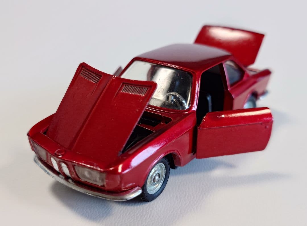 ミニカー POLITOYS-M No.546  2000CS