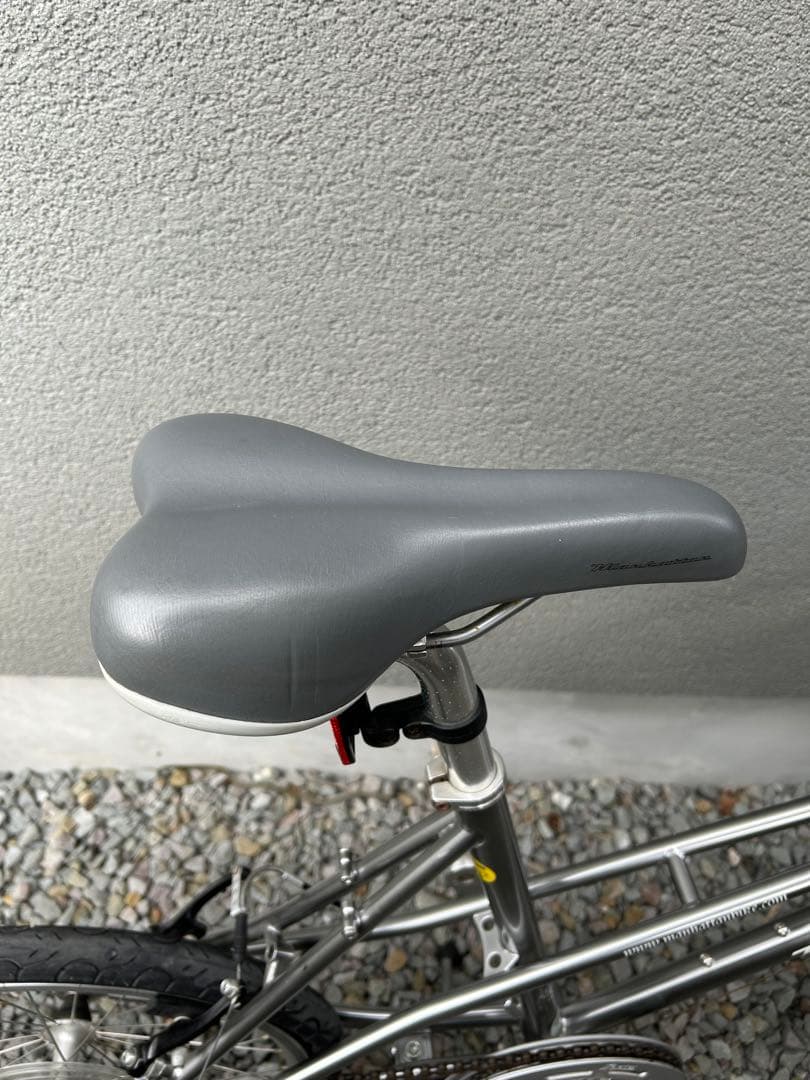 マンハッタンバイク ミニベロ 前カゴ付き　シルバー