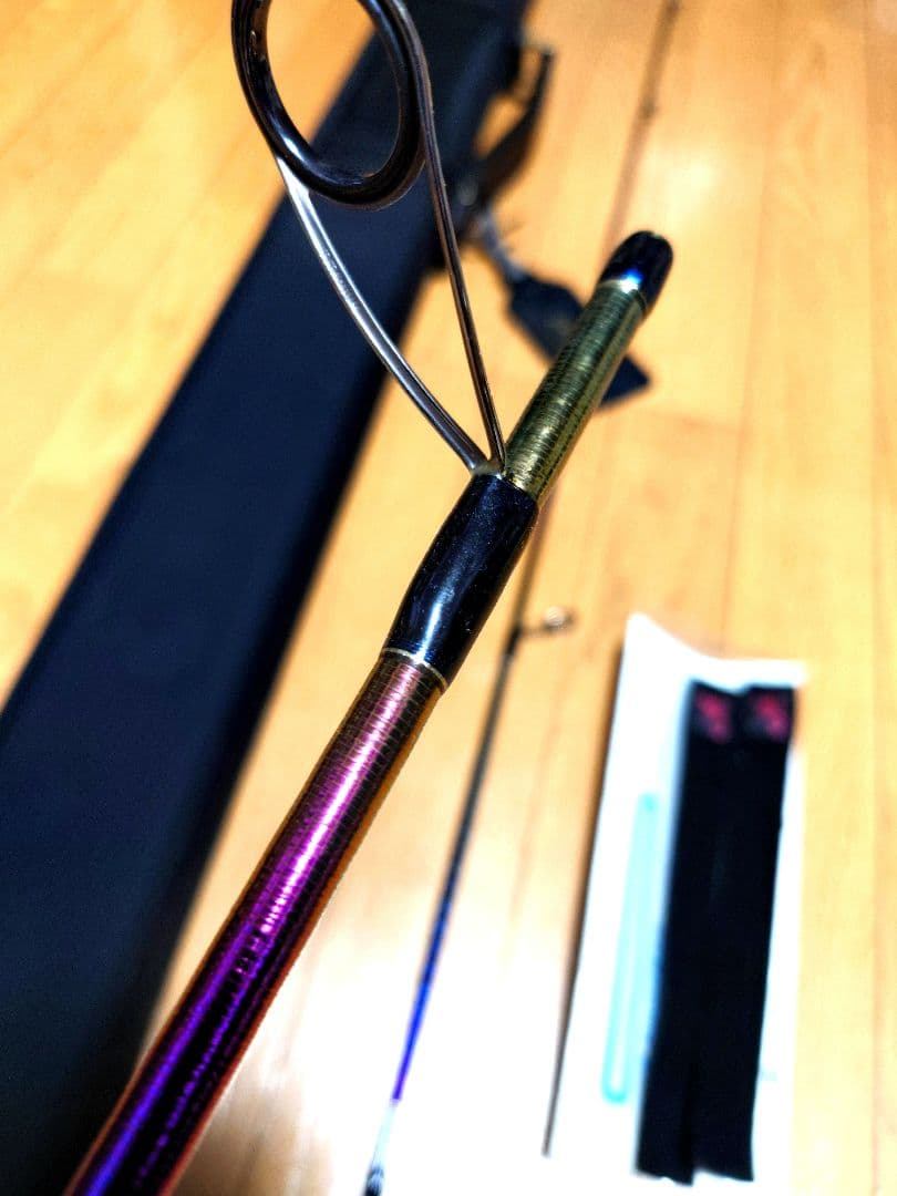 ワールドシャウラリミテッド　2701FF-3 美品！