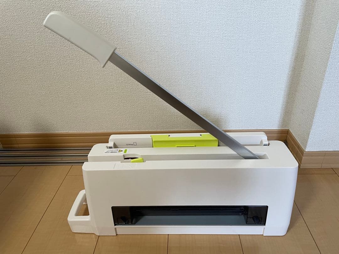 コンパクト裁断機　PK-213 自炊
