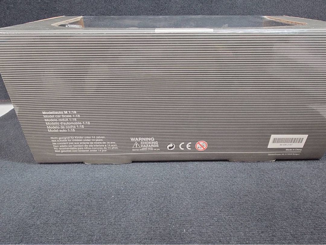 1/18ミニカー メルセデスベンツ E クラス ステーションワゴン